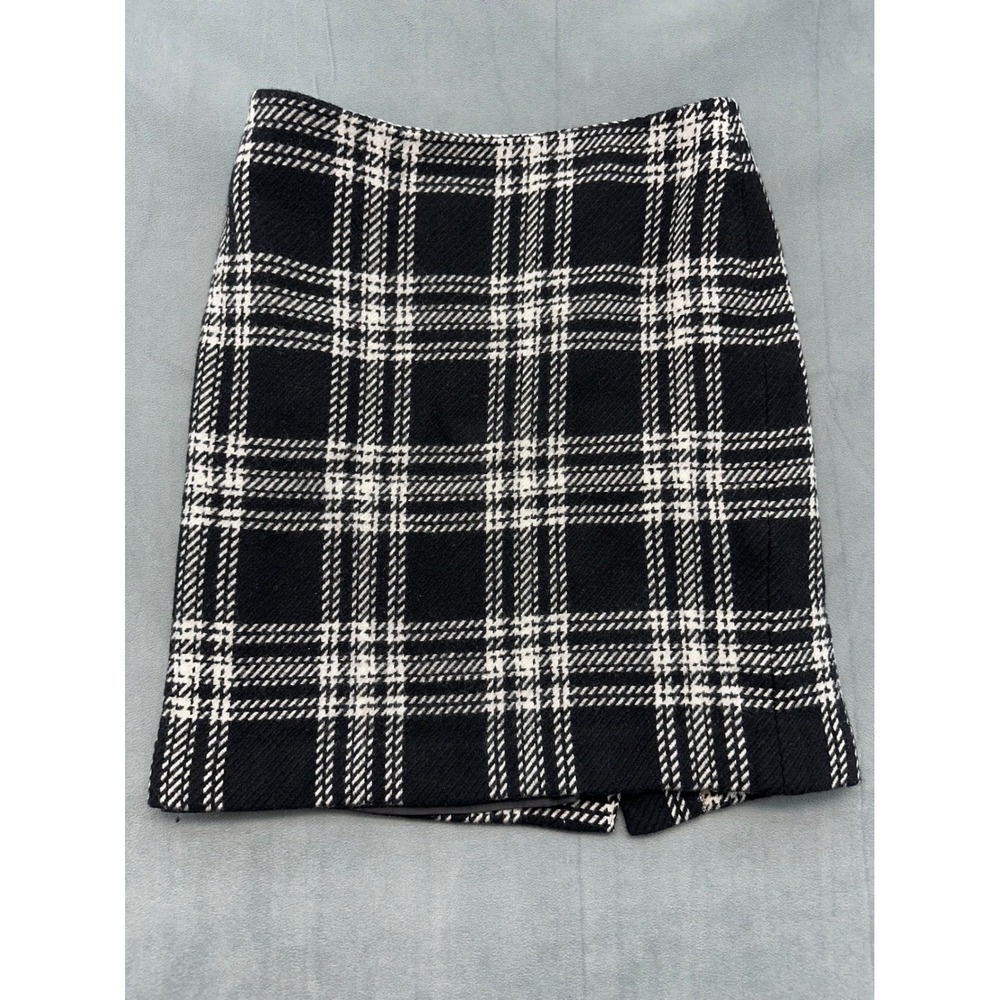 Talbots Plaid Wool Blend Skirt Black White Womens Size 2 Short Knit